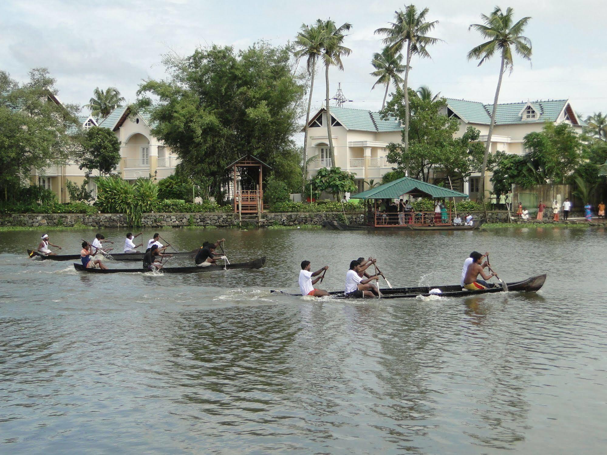Punarnava Bamboo Lagoon Ayurveda Village Kochi Exterior foto