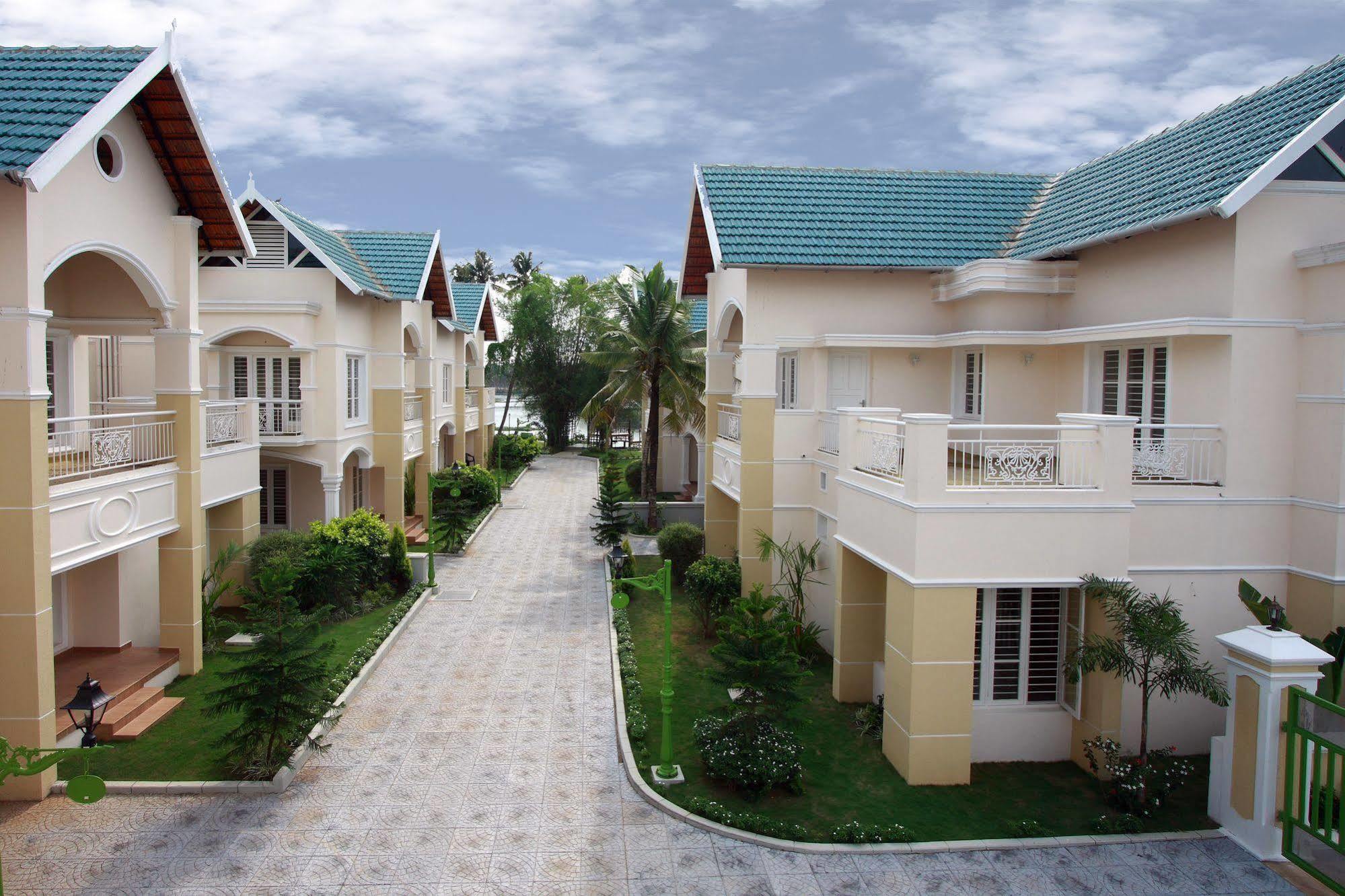 Punarnava Bamboo Lagoon Ayurveda Village Kochi Exterior foto